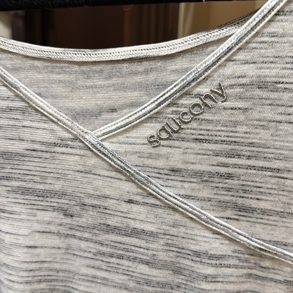 Women’s Saucony Sz M - Picture 5 of 7